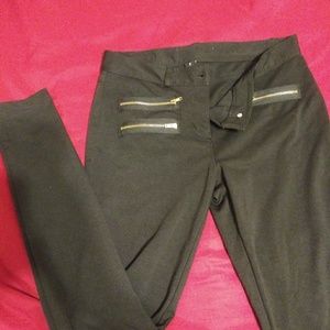 Black Jeggings with Zipper Detail